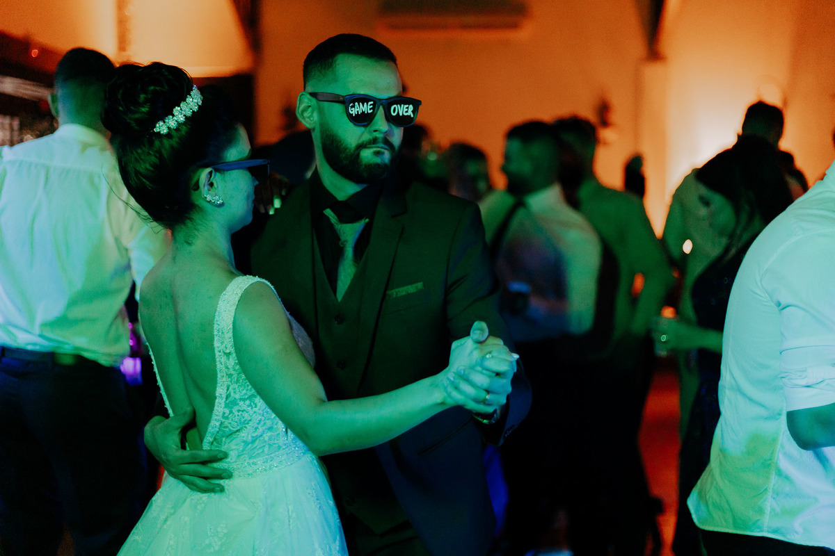 RECEPCAO E FESTA DE CASAMENTO REALIZADA NA CASA DO PRODUTOR DE MARINGA NO PARQUE DE EXPOSICAO E ASSESSORADO PELA LOIANE DA AMOR ETERNO ASSESSORIA