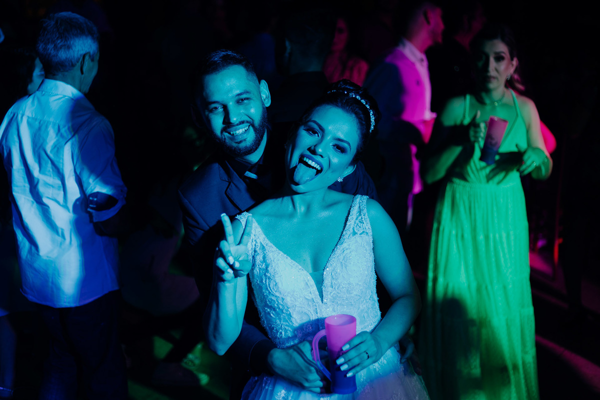 RECEPCAO E FESTA DE CASAMENTO REALIZADA NA CASA DO PRODUTOR DE MARINGA NO PARQUE DE EXPOSICAO E ASSESSORADO PELA LOIANE DA AMOR ETERNO ASSESSORIA