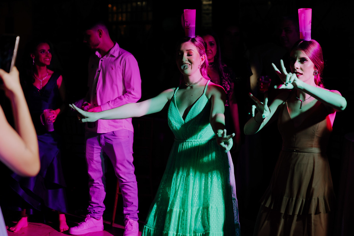 RECEPCAO E FESTA DE CASAMENTO REALIZADA NA CASA DO PRODUTOR DE MARINGA NO PARQUE DE EXPOSICAO E ASSESSORADO PELA LOIANE DA AMOR ETERNO ASSESSORIA