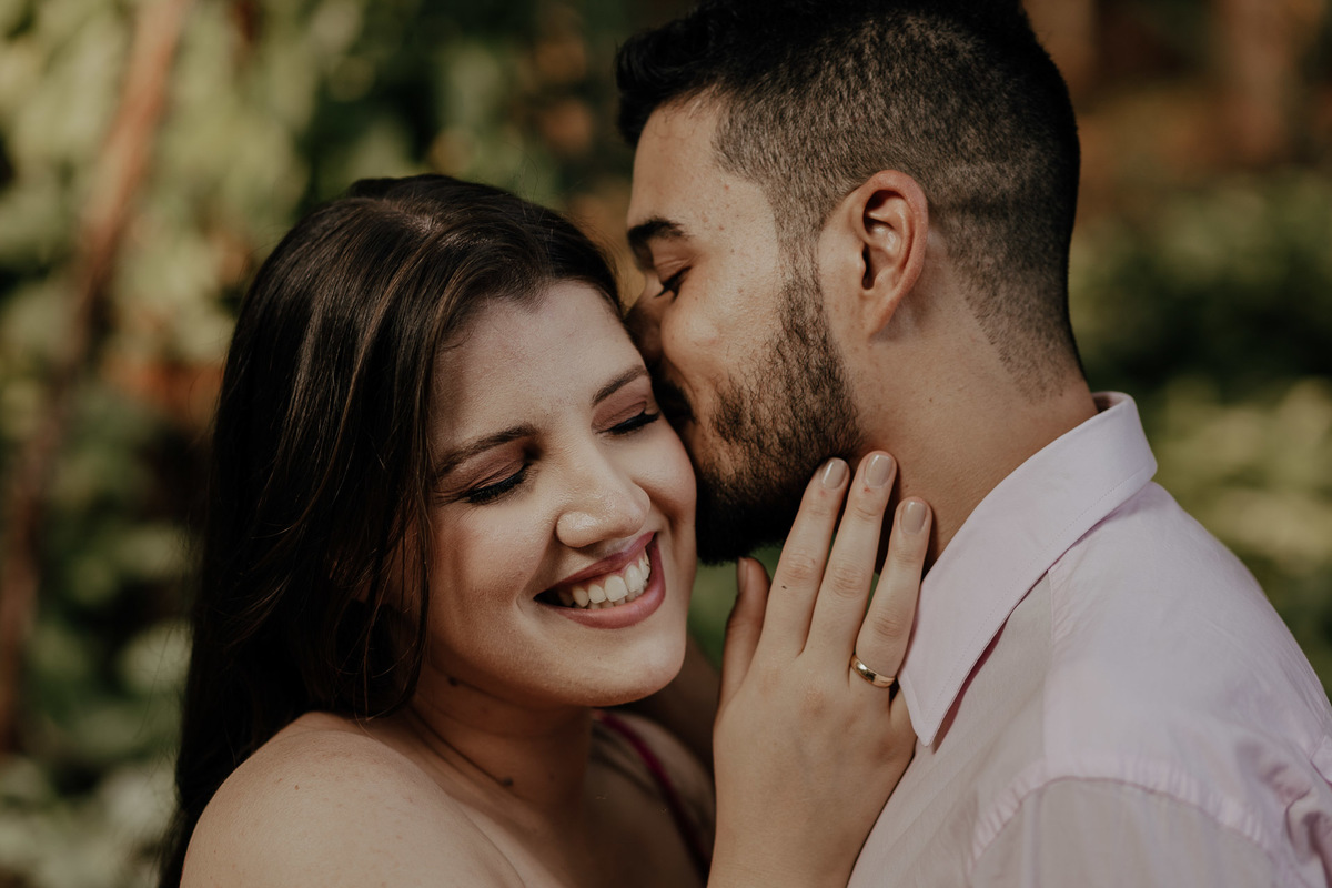 ENSAIO PRE CASAMENTO REALIZADO NO ESPACO FOTOGRAFICO EDEN GARDEN EM MARINGA NO PARANA E FOTOGRAFADO POR LUCAS DREHER FILMAGEM MOMENTS FILMS