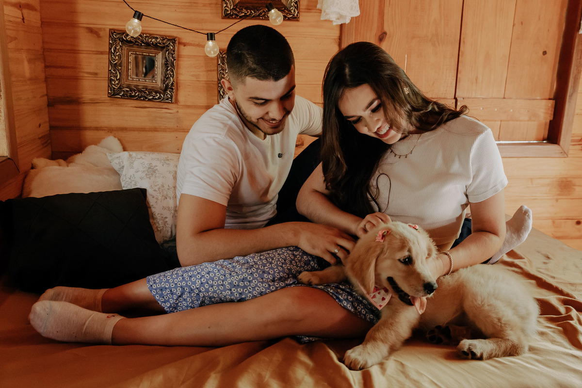 ENSAIO PRE CASAMENTO REALIZADO NO RECANTO PARAISO EM MARINGA NO PARANA E COM A PARTICIPACAO DO CACHORRO DO CASAL GOLDEN RETRIEVER TILAPIA E FOTOGRAFADO POR LUCAS DREHER