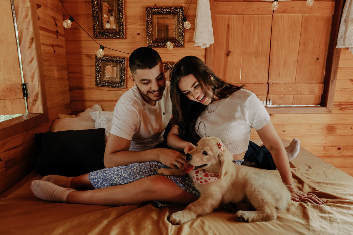 ENSAIO PRE CASAMENTO REALIZADO NO RECANTO PARAISO EM MARINGA NO PARANA E COM A PARTICIPACAO DO CACHORRO DO CASAL GOLDEN RETRIEVER TILAPIA E FOTOGRAFADO POR LUCAS DREHER