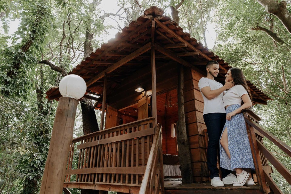 ENSAIO PRE CASAMENTO REALIZADO NO RECANTO PARAISO EM MARINGA NO PARANA E COM A PARTICIPACAO DO CACHORRO DO CASAL GOLDEN RETRIEVER TILAPIA E FOTOGRAFADO POR LUCAS DREHER