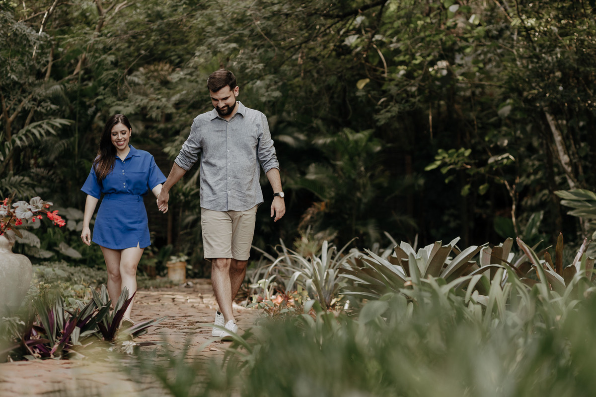 ENSAIO PRE WEDDING OU PRE CASAMENTO REALIZADO NA FAZENDA EDEN GARDEN EM MARINGA NO PARANA E FOTOGRAFADO POR LUCAS DREHER