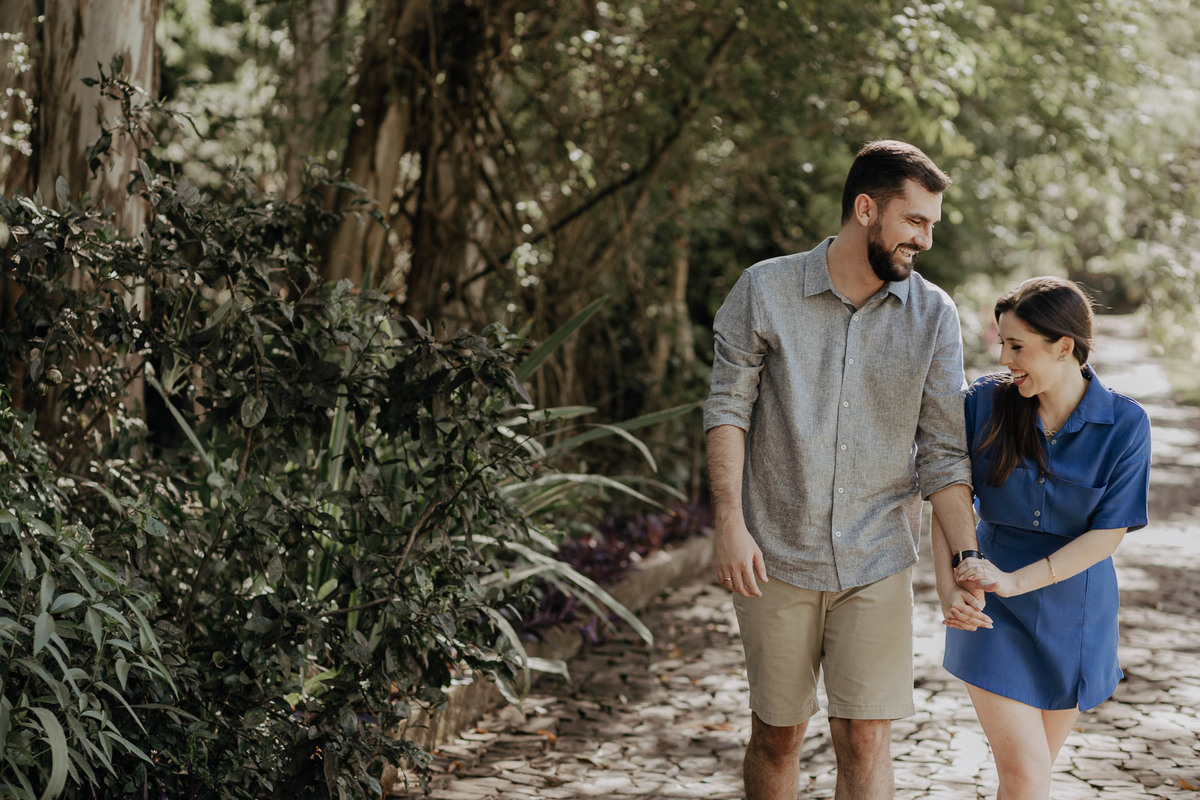 ENSAIO PRE WEDDING OU PRE CASAMENTO REALIZADO NA FAZENDA EDEN GARDEN EM MARINGA NO PARANA E FOTOGRAFADO POR LUCAS DREHER