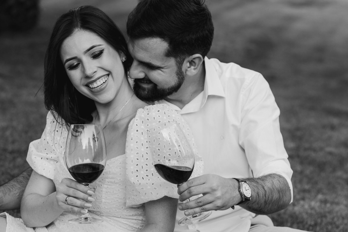 ENSAIO PRE WEDDING PRE CASAMENTO COM PIQUENIQUE PICNIC NO EDEN GARDEN MARINGA PARANA E FOTOGRAFADO POR LUCA DREHER