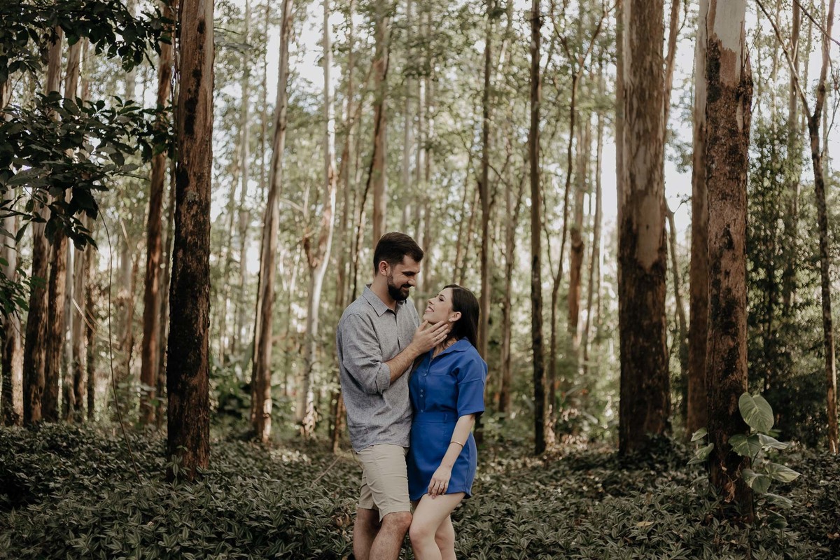ENSAIO PRE WEDDING OU PRE CASAMENTO REALIZADO NA FAZENDA EDEN GARDEN EM MARINGA NO PARANA E FOTOGRAFADO POR LUCAS DREHER