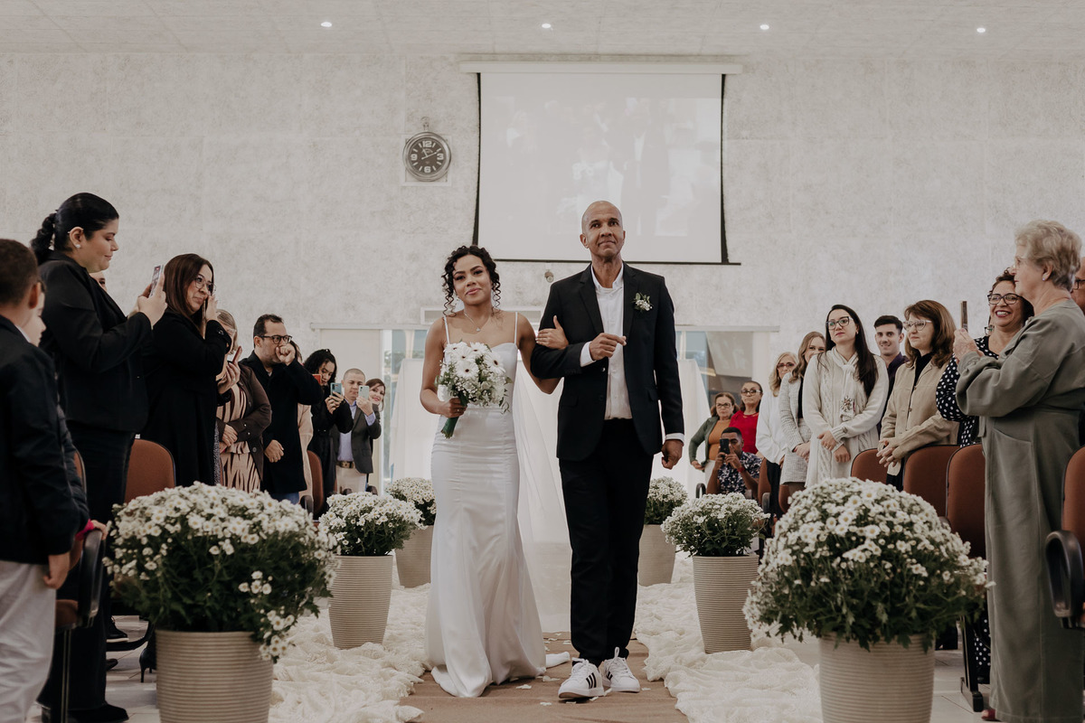 CASAMENTO EMOCIONANTE CRENTE EVANGELICO REALIZADO NA PRIMEIRA IGREJA BATISTA DE MARINGA NO PARANA E FOTOGRAFADO POR LUCAS DREHER