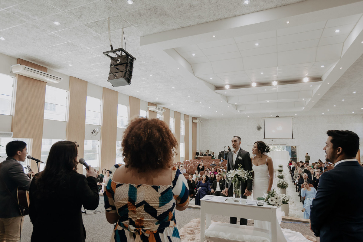 CASAMENTO EMOCIONANTE CRENTE EVANGELICO REALIZADO NA PRIMEIRA IGREJA BATISTA DE MARINGA NO PARANA E FOTOGRAFADO POR LUCAS DREHER