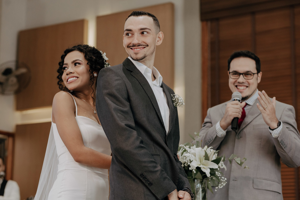 CASAMENTO EMOCIONANTE CRENTE EVANGELICO REALIZADO NA PRIMEIRA IGREJA BATISTA DE MARINGA NO PARANA E FOTOGRAFADO POR LUCAS DREHER