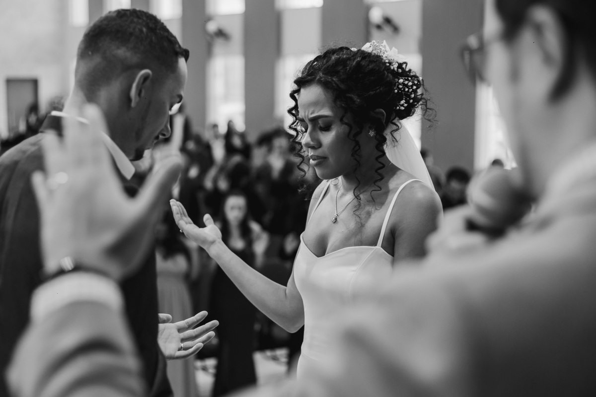 CASAMENTO EMOCIONANTE CRENTE EVANGELICO REALIZADO NA PRIMEIRA IGREJA BATISTA DE MARINGA NO PARANA E FOTOGRAFADO POR LUCAS DREHER