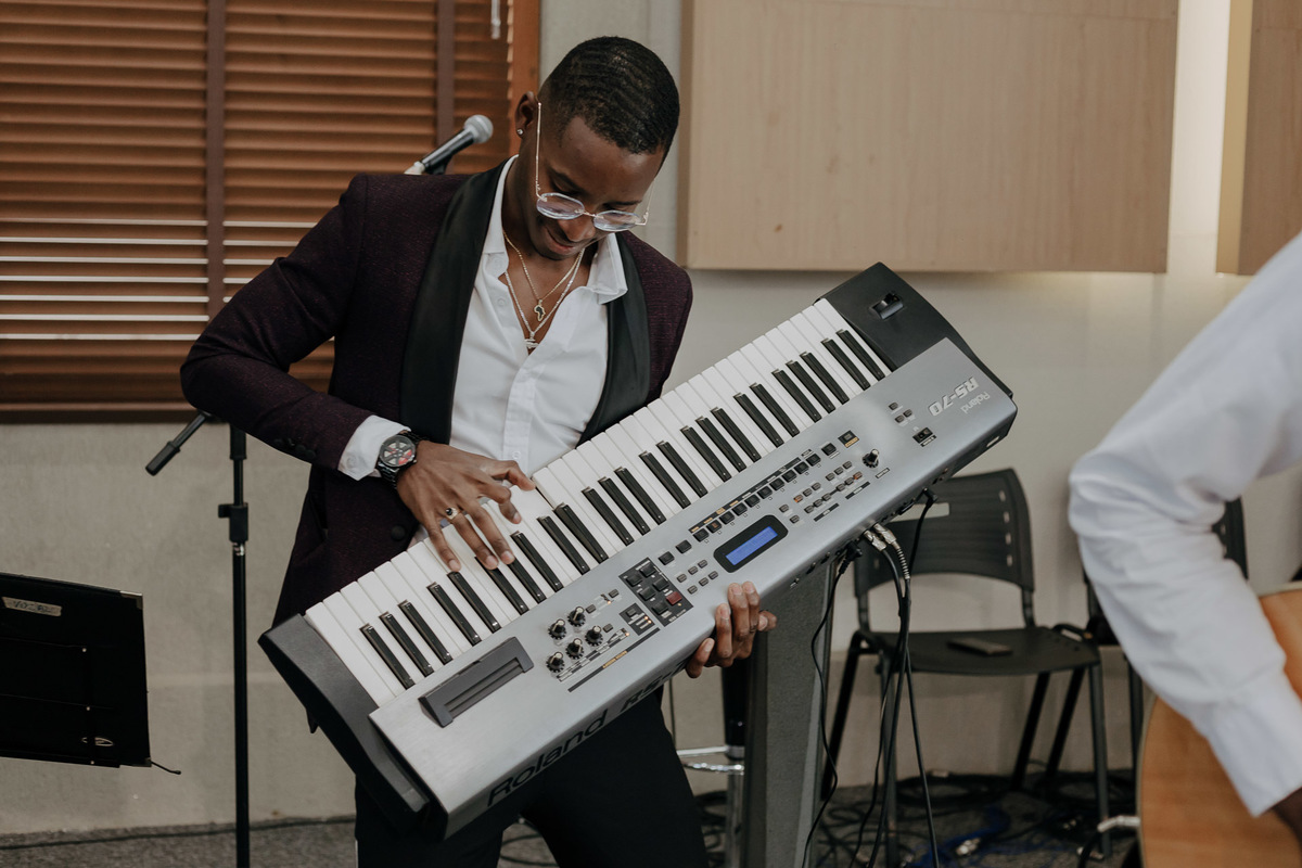 CASAMENTO EMOCIONANTE CRENTE EVANGELICO REALIZADO NA PRIMEIRA IGREJA BATISTA DE MARINGA NO PARANA E FOTOGRAFADO POR LUCAS DREHER