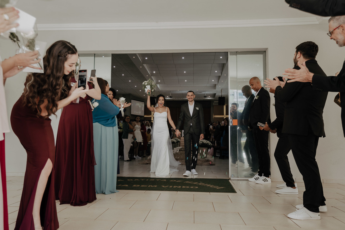 CASAMENTO EMOCIONANTE CRENTE EVANGELICO REALIZADO NA PRIMEIRA IGREJA BATISTA DE MARINGA NO PARANA E FOTOGRAFADO POR LUCAS DREHER
