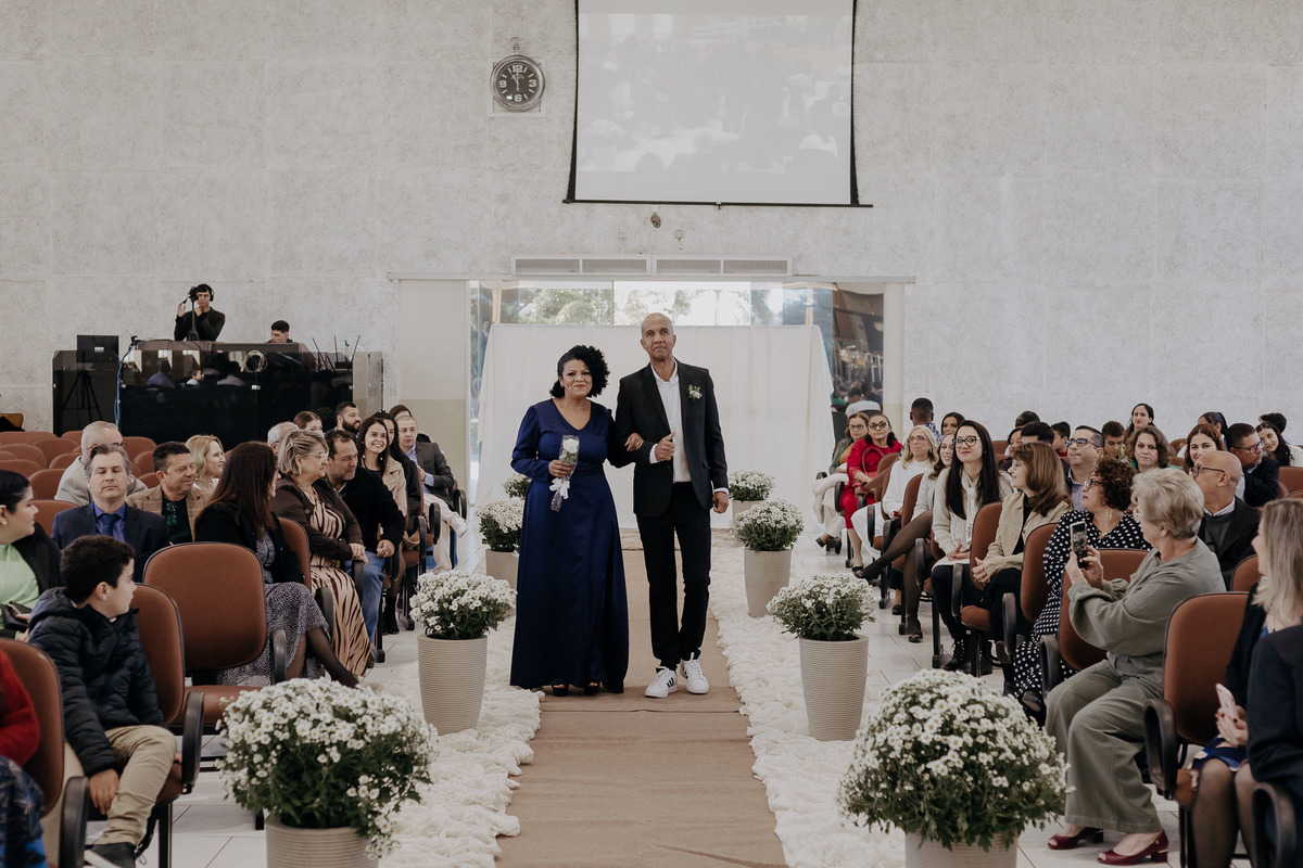 CASAMENTO EMOCIONANTE CRENTE EVANGELICO REALIZADO NA PRIMEIRA IGREJA BATISTA DE MARINGA NO PARANA E FOTOGRAFADO POR LUCAS DREHER