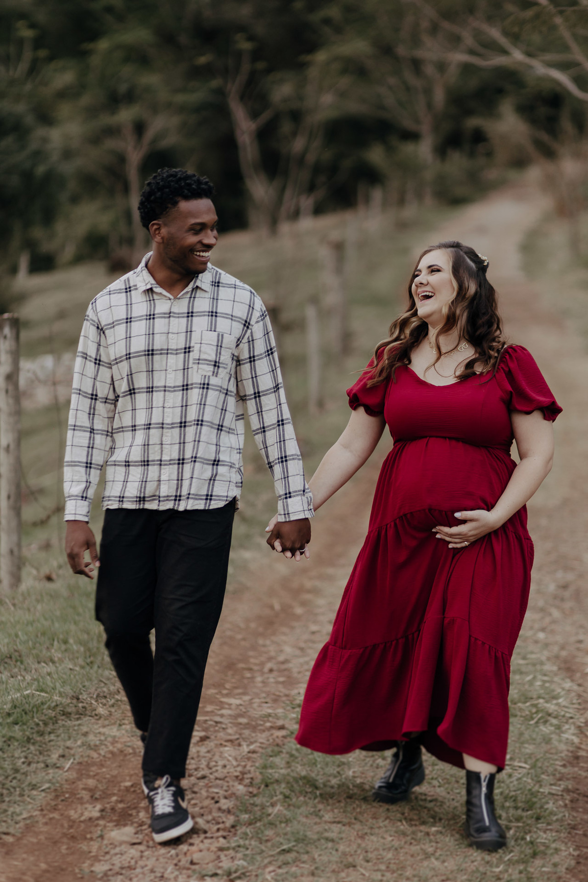 ENSAIO GESTANTE REALIZADO NO SITIO SAO FRANCISCO EM DOUTOR CAMARGO PARANA E FOTOGRAFADO POR LUCAS DREHER