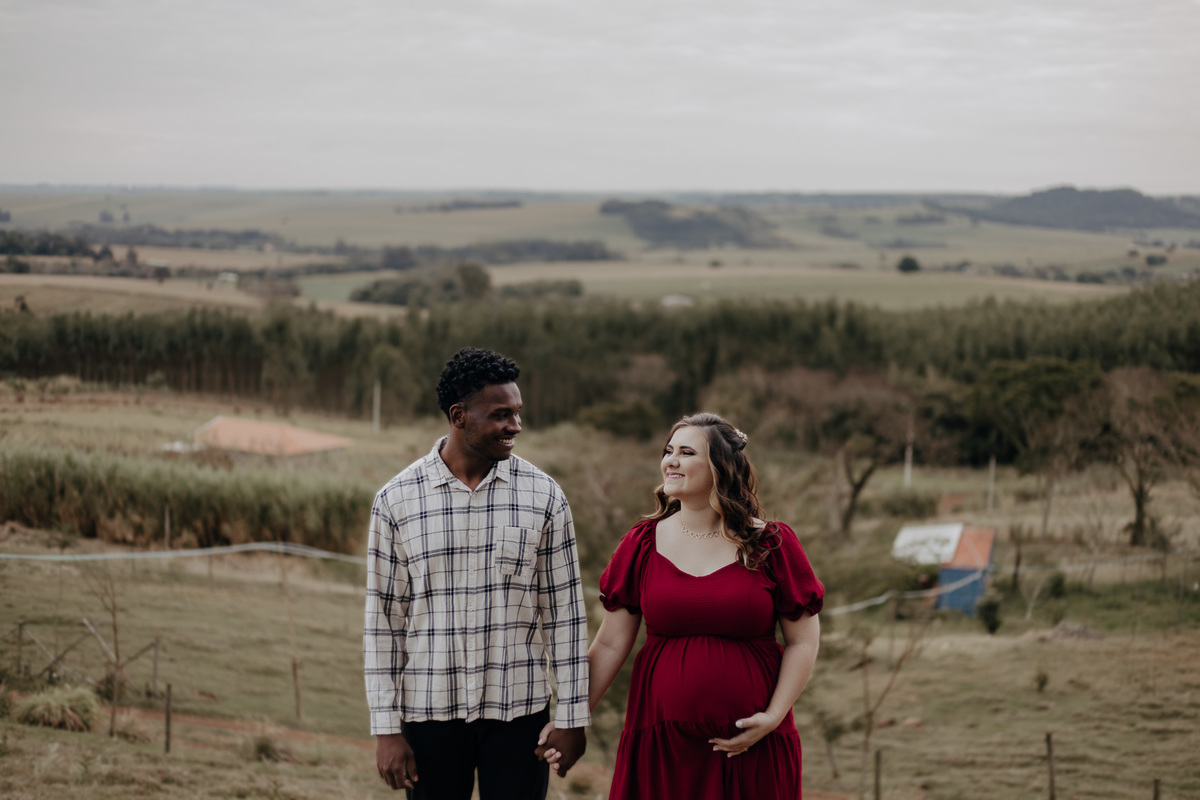 ENSAIO GESTANTE REALIZADO NO SITIO SAO FRANCISCO EM DOUTOR CAMARGO PARANA E FOTOGRAFADO POR LUCAS DREHER