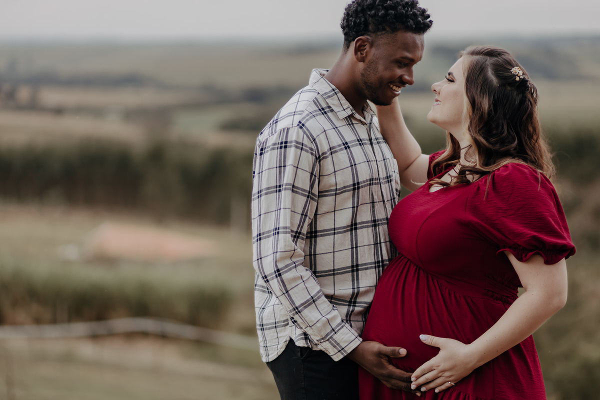 ENSAIO GESTANTE REALIZADO NO SITIO SAO FRANCISCO EM DOUTOR CAMARGO PARANA E FOTOGRAFADO POR LUCAS DREHER