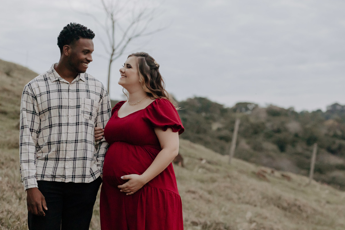 ENSAIO GESTANTE REALIZADO NO SITIO SAO FRANCISCO EM DOUTOR CAMARGO PARANA E FOTOGRAFADO POR LUCAS DREHER
