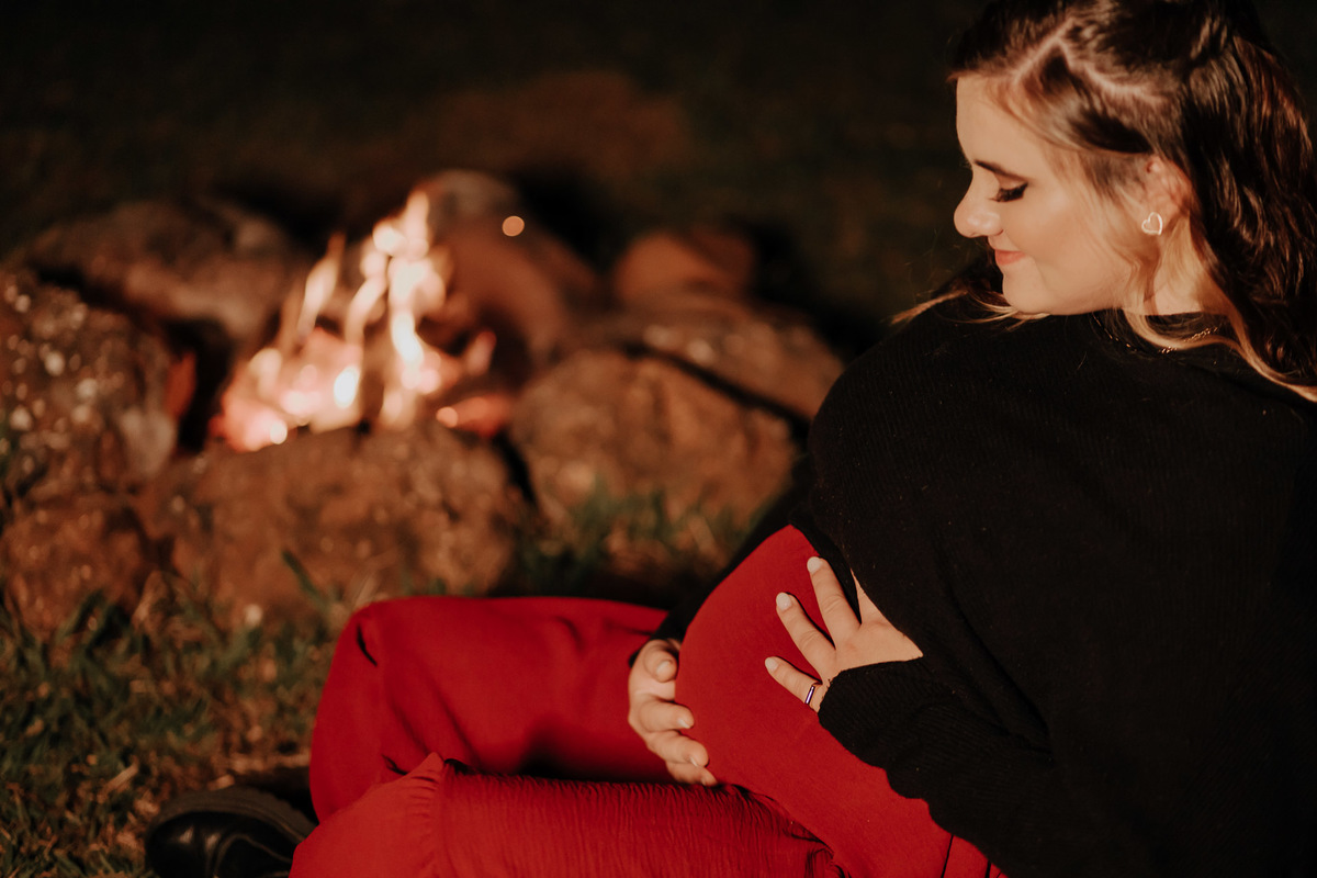 ENSAIO GESTANTE REALIZADO NO SITIO SAO FRANCISCO EM DOUTOR CAMARGO PARANA E FOTOGRAFADO POR LUCAS DREHER