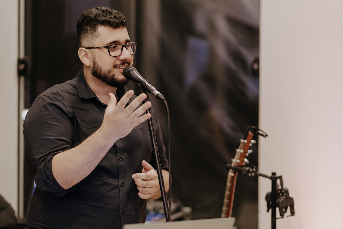 LI E TATI LISANDRO E TATI MUSICOS MARINGA