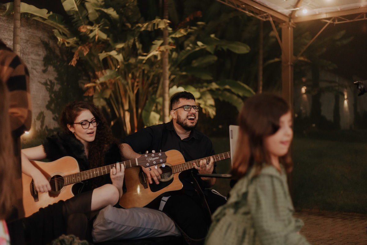 LI E TATI LISANDRO E TATI MUSICOS MARINGA