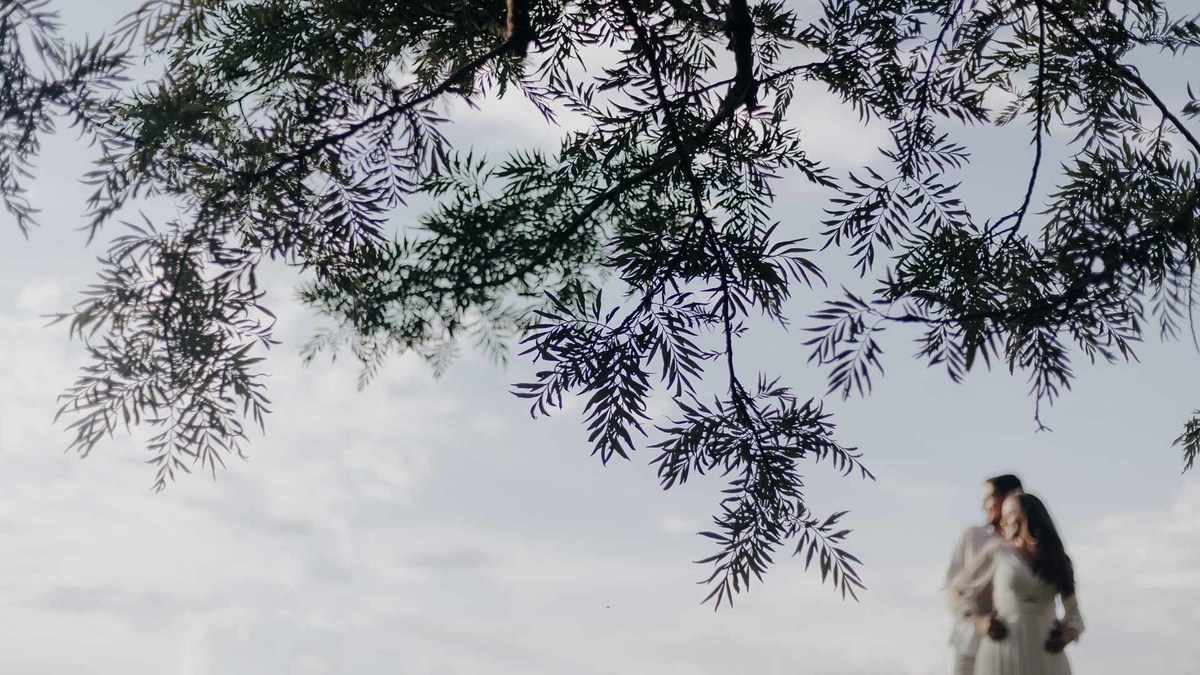 pre wedding rancho olho dagua em castelo branco parana e fotografado por lucas dreher e aline dreher