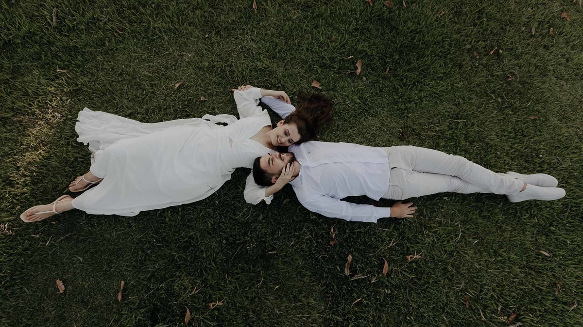 pre wedding rancho olho dagua em castelo branco parana e fotografado por lucas dreher e aline dreher