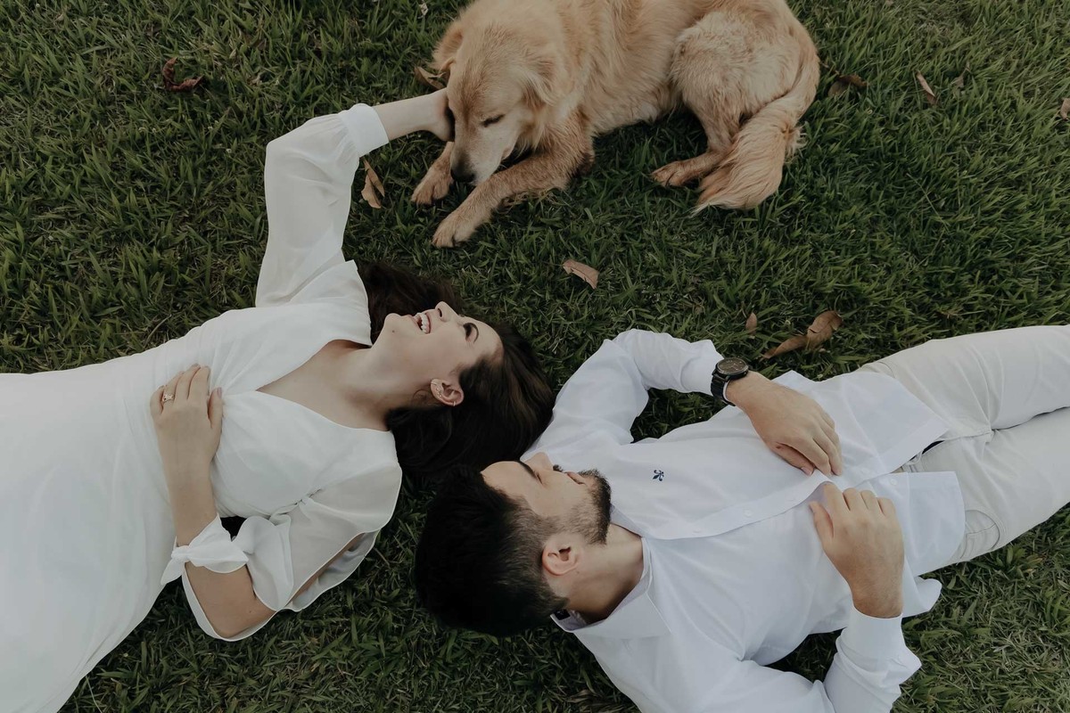 pre wedding rancho olho dagua em castelo branco parana e fotografado por lucas dreher e aline dreher