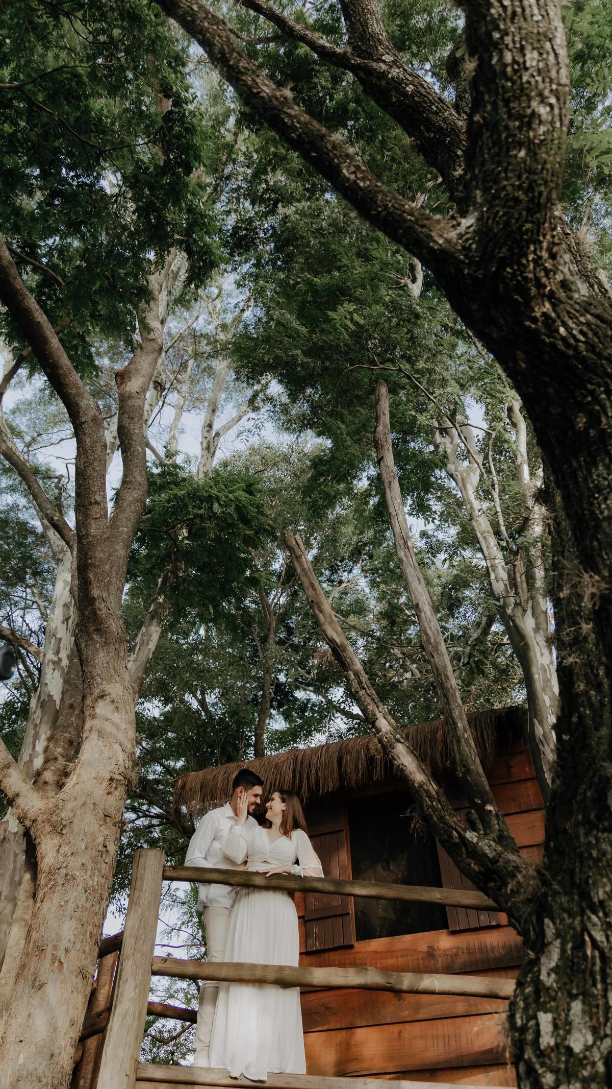 pre wedding rancho olho dagua em castelo branco parana e fotografado por lucas dreher e aline dreher