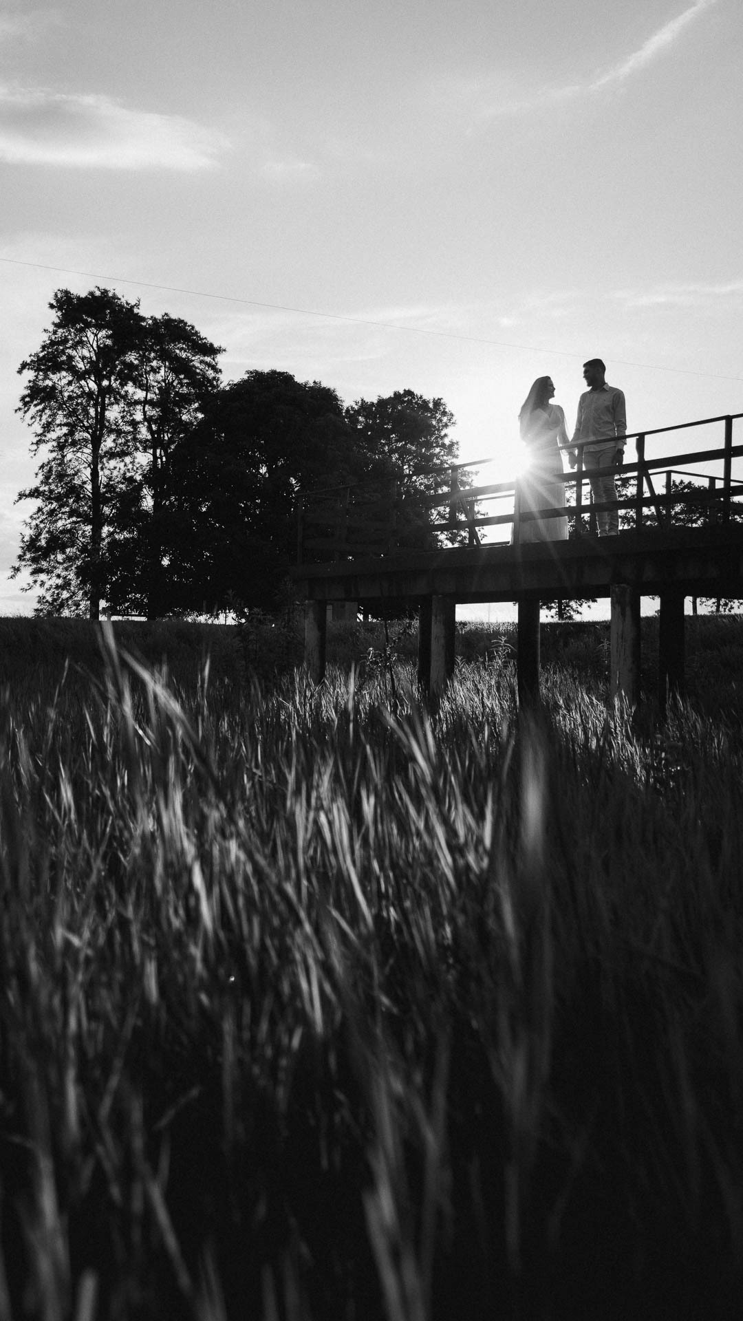 pre wedding rancho olho dagua em castelo branco parana e fotografado por lucas dreher e aline dreher