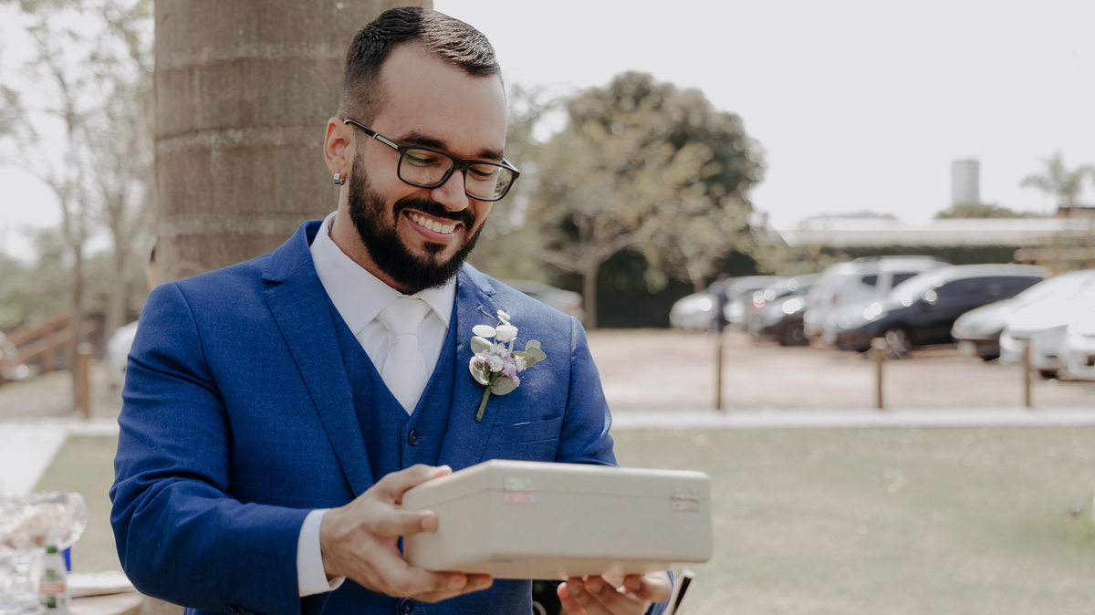 MAKING OF DO NOIVO REALIZADO NO LALINDA EVENTOS EM MARINGA SÃO DOMINGOS PARANA