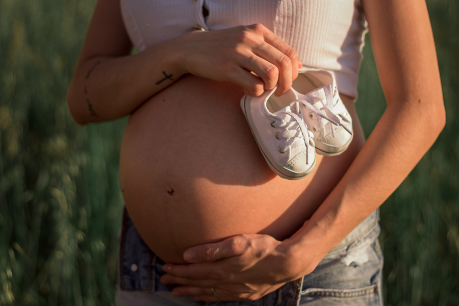 ENSAIO GESTANTE EM IGUATEMI MANDAGUACU MARINGA GESTANTE FOTOGRAFIA FOTOGRAFIA GRAVIDA ESPERANDO BEBE AR LIVRE FOTOGRAFIA PLANTACAO FOTOGRAFIA AO AR LIVRE IGUATEMI MANDAGUACU MARINGA