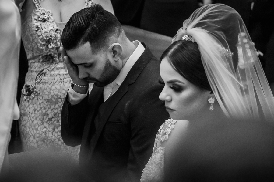CASAMENTO WEDDING CATOLICO REALIZADO EM UMA IGREJA CHAMADA PAROQUIA NOSSA SENHORA DO ROSÁRIO LOCALIZADA EM MARINGA PARANA ONDE OS NOIVOS ESTIVERAM MUITO FELIZES, ALEGRES ANSIOSOS EMOCIONADOS E COMPLETOS