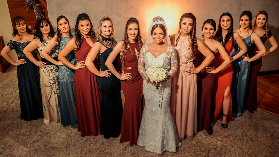 CASAMENTO WEDDING CATOLICO REALIZADO EM UMA IGREJA CHAMADA PAROQUIA NOSSA SENHORA DO ROSÁRIO LOCALIZADA EM MARINGA PARANA ONDE OS NOIVOS ESTIVERAM MUITO FELIZES, ALEGRES ANSIOSOS EMOCIONADOS E COMPLETOS