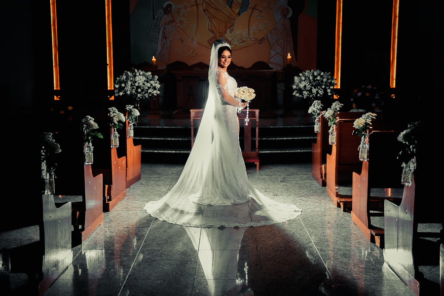 CASAMENTO WEDDING CATOLICO REALIZADO EM UMA IGREJA CHAMADA PAROQUIA NOSSA SENHORA DO ROSÁRIO LOCALIZADA EM MARINGA PARANA ONDE OS NOIVOS ESTIVERAM MUITO FELIZES, ALEGRES ANSIOSOS EMOCIONADOS E COMPLETOS