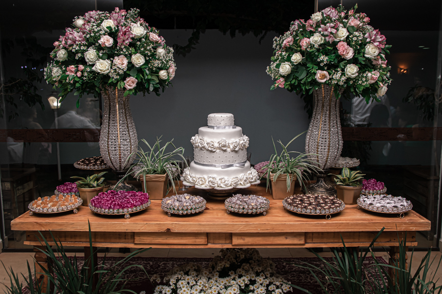 RECEPCAO DE CONVIDADOS DO CASAMENTO REALIZADA NO RECANTO ALEGRIA EM MARINGA NO PARANA