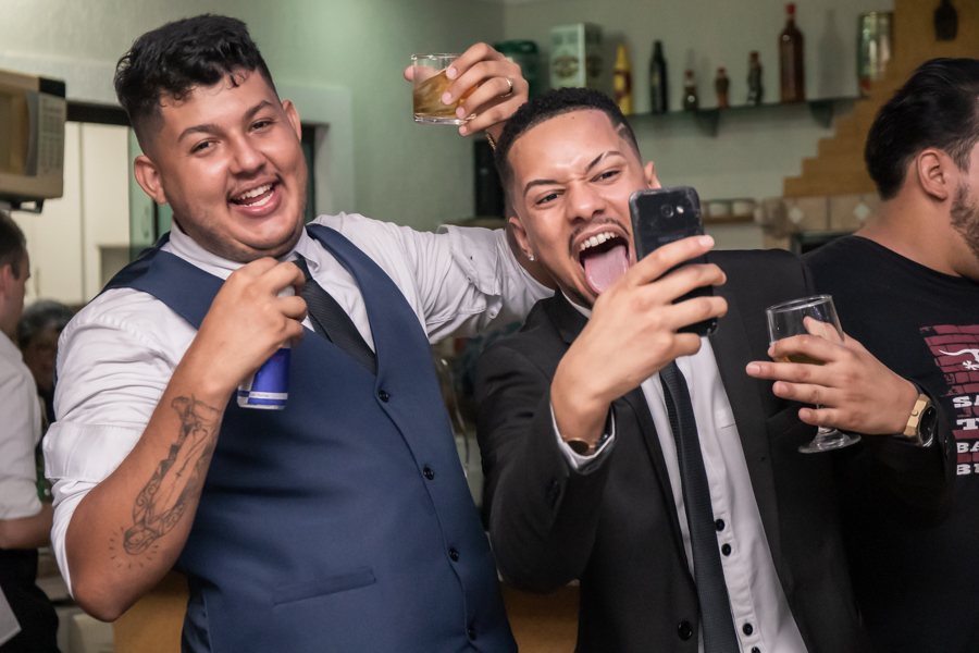 RECEPCAO DE CONVIDADOS DO CASAMENTO REALIZADA NO RECANTO ALEGRIA EM MARINGA NO PARANA