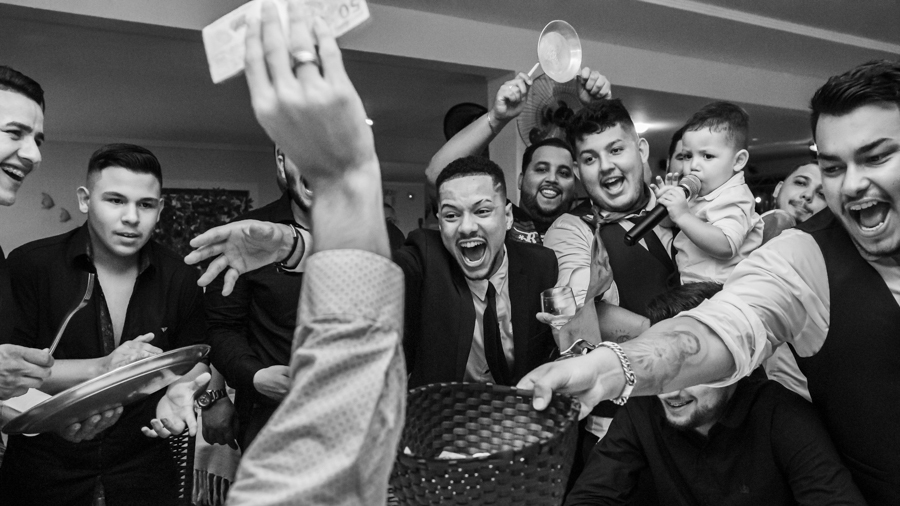 RECEPCAO DE CONVIDADOS DO CASAMENTO REALIZADA NO RECANTO ALEGRIA EM MARINGA NO PARANA