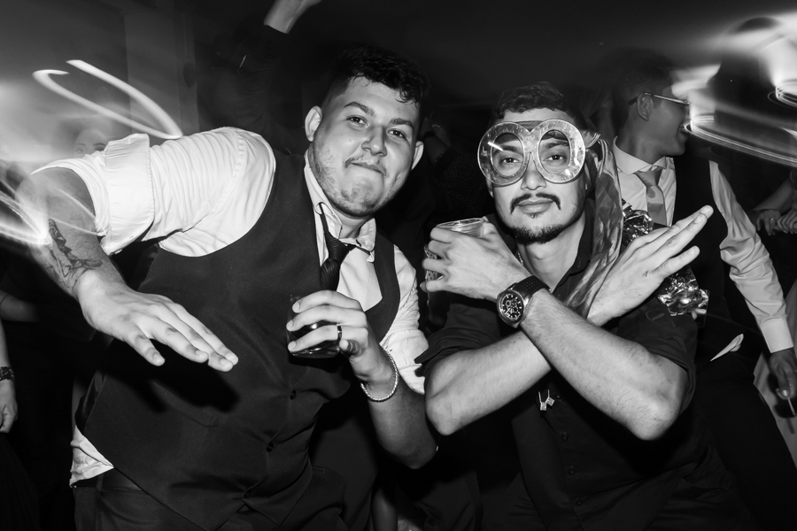 RECEPCAO DE CONVIDADOS DO CASAMENTO REALIZADA NO RECANTO ALEGRIA EM MARINGA NO PARANA