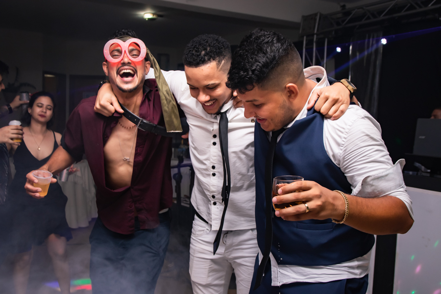 RECEPCAO DE CONVIDADOS DO CASAMENTO REALIZADA NO RECANTO ALEGRIA EM MARINGA NO PARANA