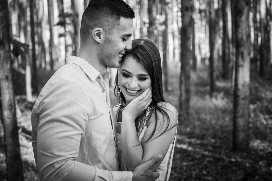 ENSAIO FOTOGRAFICO NOS EUCALIPTOS EM MANDAGUACU