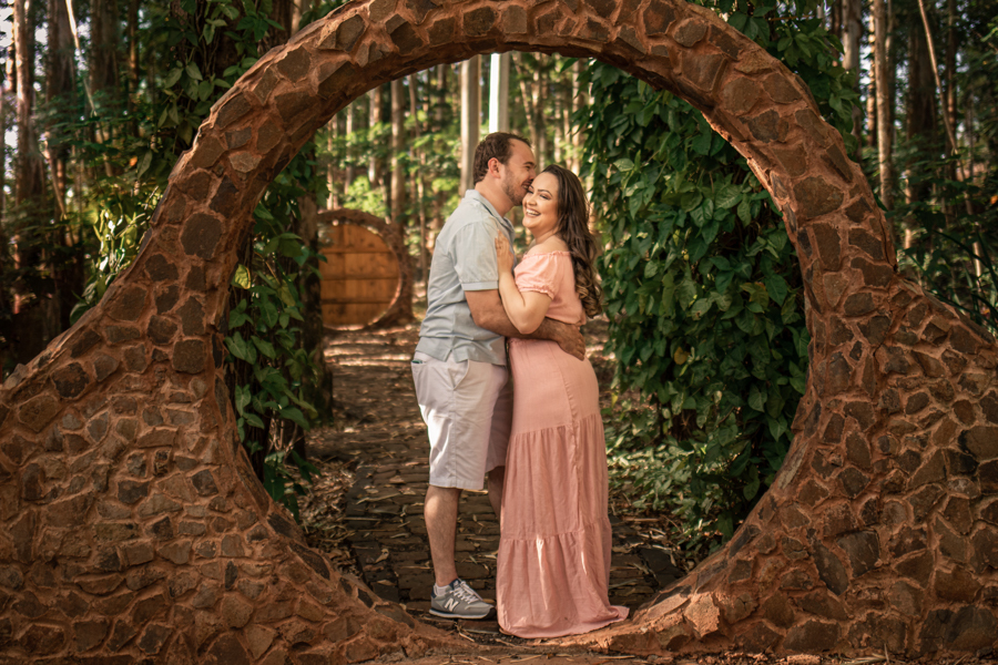 FOTOGRÁFICO ÉDEN GARDEN EM MARINGÁ NO PARANÁ ENSAIO DE CASAL ENSAIO PRE WEDDING