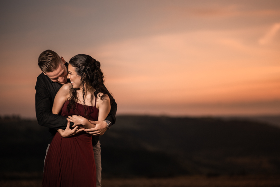 ENSAIO FOTOGRAFICO DE CASAL PRE WEDDING NO POR DO SOL EM FAXINAL PARANÁ