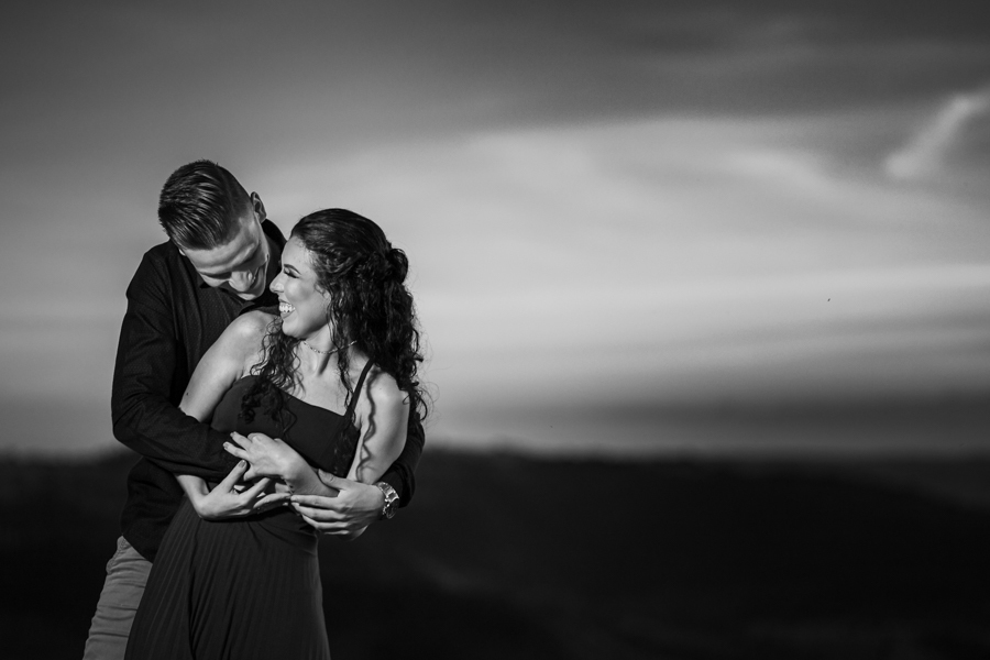 ENSAIO FOTOGRAFICO DE CASAL PRE WEDDING NO POR DO SOL EM FAXINAL PARANÁ