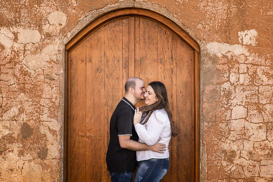 CAPELA DA SAGRADA FAMÍLIA DE MANDAGUARI RUINAS DA IGREJA ONDE REALIZAMOS UM ENSAIO PRE CASAMENTO COM UM CASAL CHEIO DE ALEGRIA FOTOGRAFIA EM MARINGA FOTOGRAFO DE CASAMENTOS