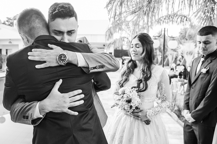 CERIMÔNIA DE CASAMENTO EM MEIO A PANDEMIA DO COVID 19 CORONAVIRUS REALIZADA NA CHÁCARA DE LAZER PRAISNER EM SAO DOMINGOS PARANA A CERIMONIA FOI LINDA E EMOCIONANTE COM MUITOS SORRISOS E LAGRIMAS COM A CELEBRACAO DO JUIZ DE PAZ OSVALDO JR