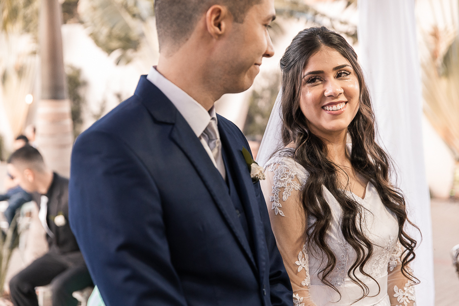 CERIMÔNIA DE CASAMENTO EM MEIO A PANDEMIA DO COVID 19 CORONAVIRUS REALIZADA NA CHÁCARA DE LAZER PRAISNER EM SAO DOMINGOS PARANA A CERIMONIA FOI LINDA E EMOCIONANTE COM MUITOS SORRISOS E LAGRIMAS COM A CELEBRACAO DO JUIZ DE PAZ OSVALDO JR