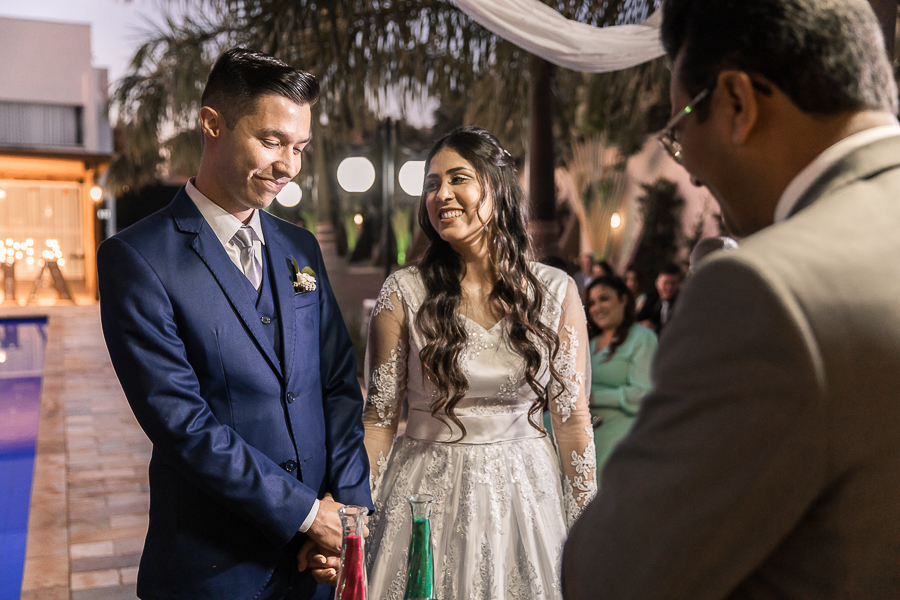 CERIMÔNIA DE CASAMENTO EM MEIO A PANDEMIA DO COVID 19 CORONAVIRUS REALIZADA NA CHÁCARA DE LAZER PRAISNER EM SAO DOMINGOS PARANA A CERIMONIA FOI LINDA E EMOCIONANTE COM MUITOS SORRISOS E LAGRIMAS COM A CELEBRACAO DO JUIZ DE PAZ OSVALDO JR