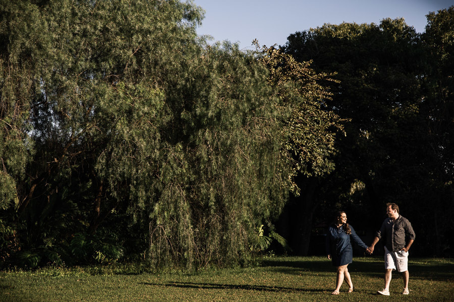 ENSAIO DE CASAL REALIZADO NO ESPAÇO NATUREZA EM MARIALVA NO PARANA FOTOGRAFO DE CASAMENTO LUCAS DREHER