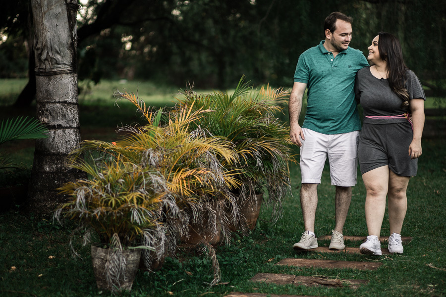 ENSAIO DE CASAL REALIZADO NO ESPAÇO NATUREZA EM MARIALVA NO PARANA FOTOGRAFO DE CASAMENTO LUCAS DREHER